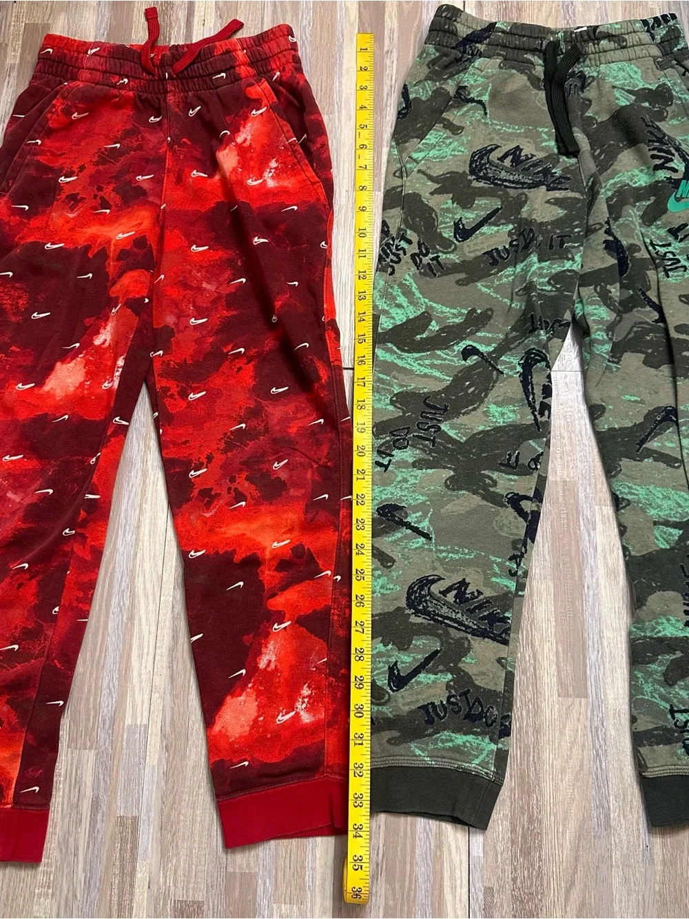 Nike Kids' Camouflage Jogger Sweatpants in Red and Green Youth Large